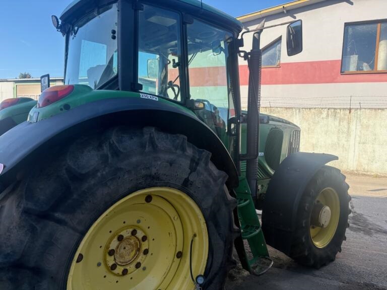 John Deere 6220 - 2