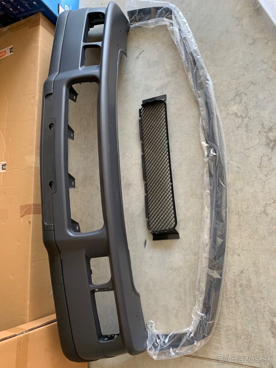 Predny M3 naraznik pre BMW E36 - 2