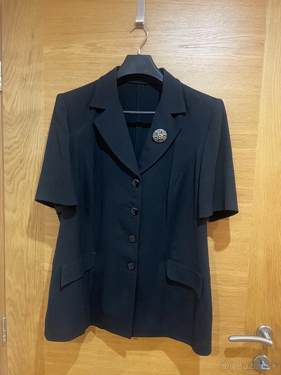 Čierny dámsky kostým - 2