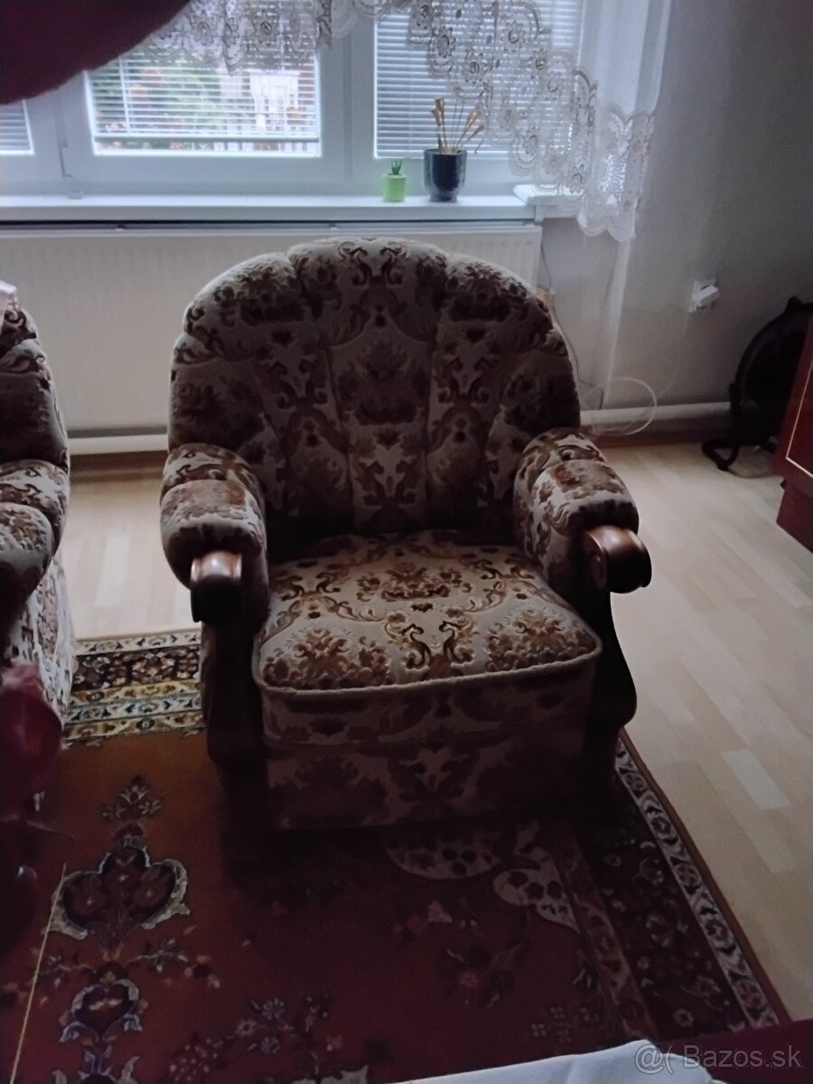 Predam ,krasne starozitne kreslo - 2