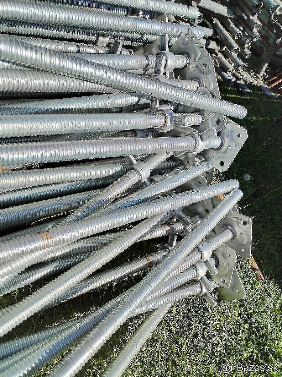 Lešenie Graf 105m2 - 2