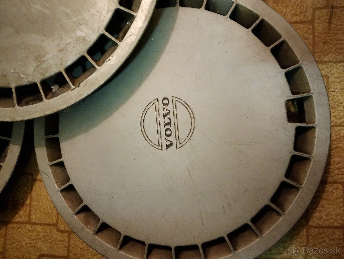 Puklice R14 Volvo s40/V40 - 2