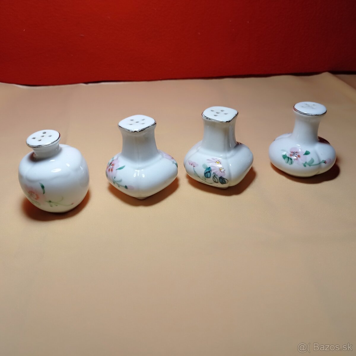 4 kusy - porcelánové soľničky / koreničky - 2
