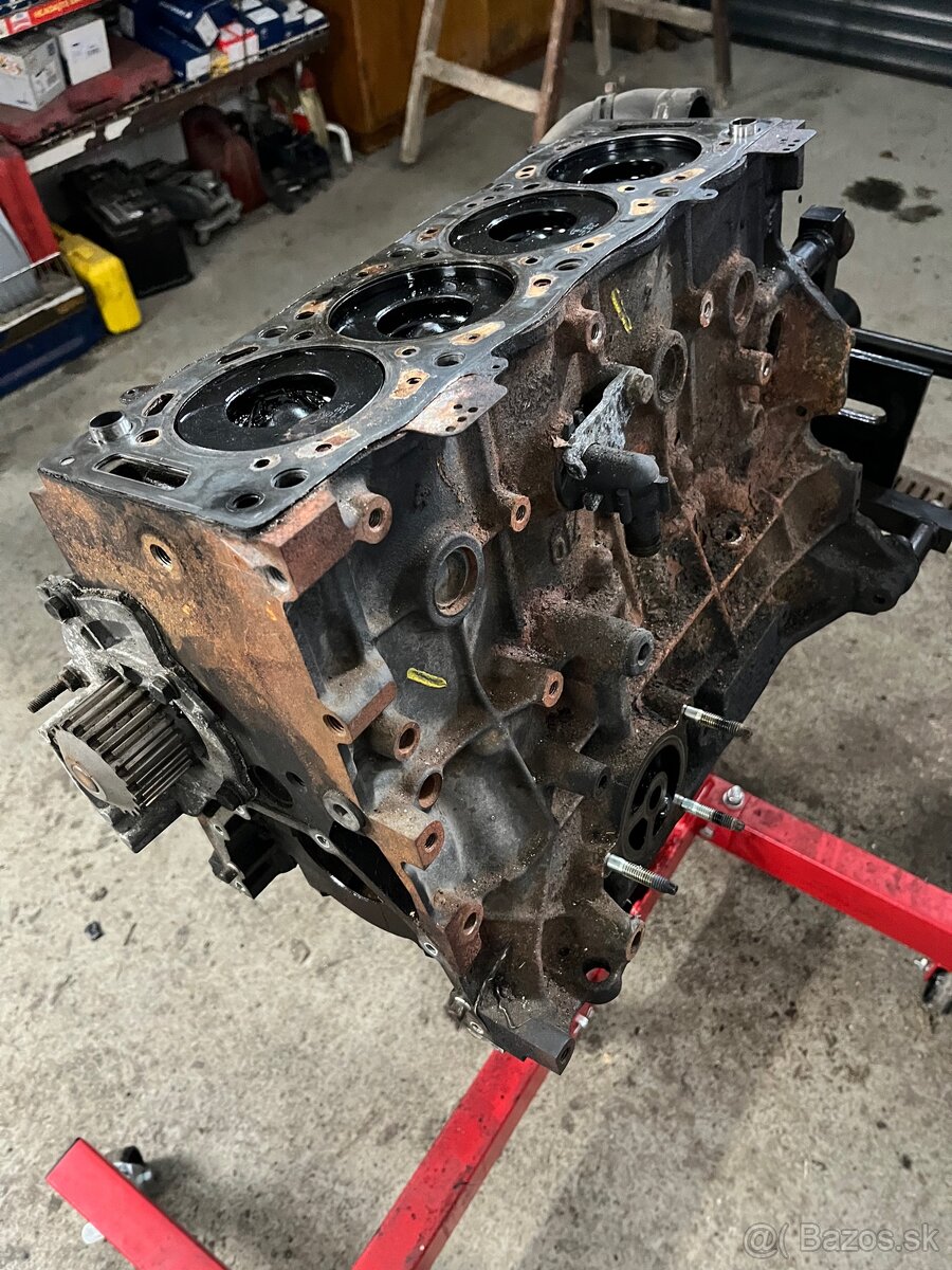 Predám blok motora 2hdi tdci 66-103kw - 2