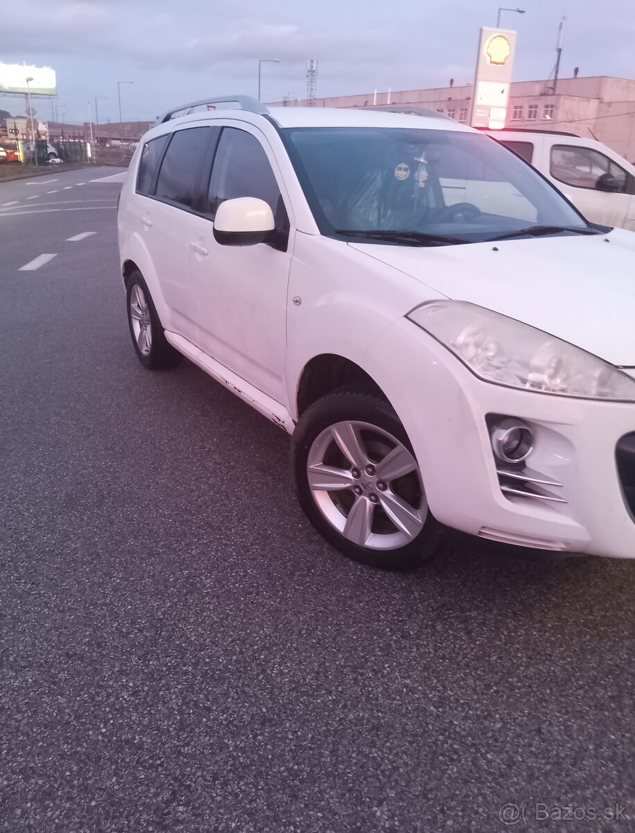 Peugeot 4007 - 2
