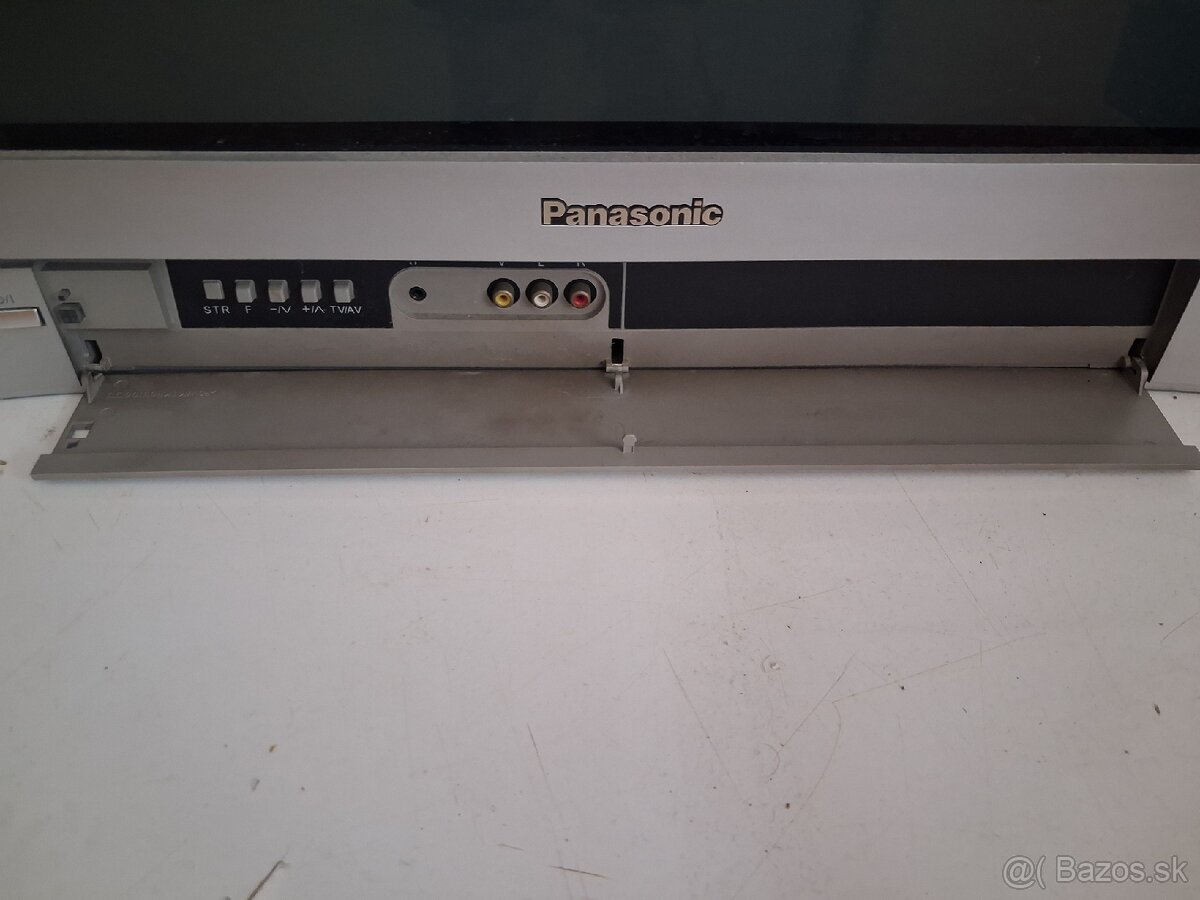 Televízor, chladnička s mrazničkou - 2