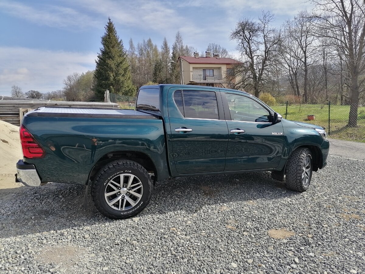 Toyota Hilux 2,4 TDI