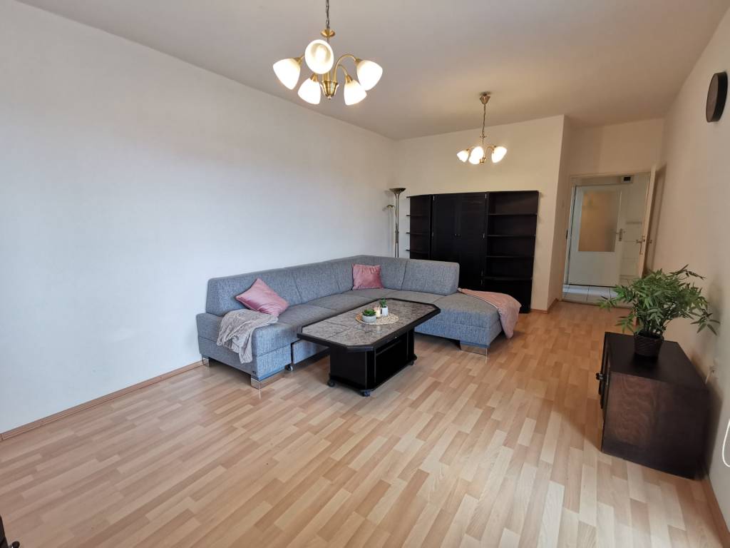 BabonyTRE I Dlhodobý prenájom, svetlý 2-izbový byt Staré Me - 2