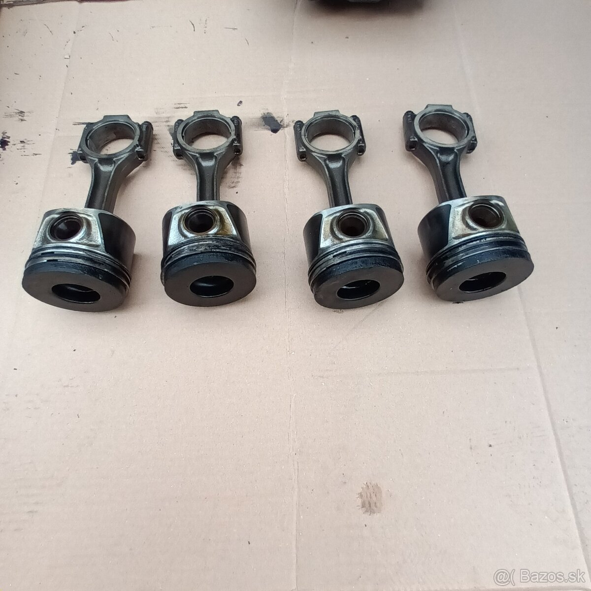 Predám Piesty+Ojnice VW-AUDI-JEEP-DODGE 2,0 TDI 103KW - 2