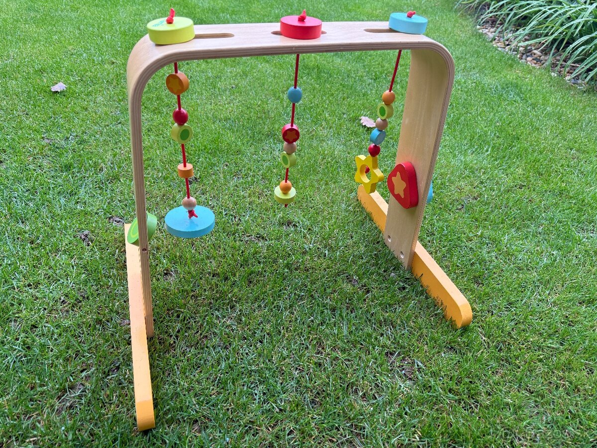 Drevená hrazdička - 2