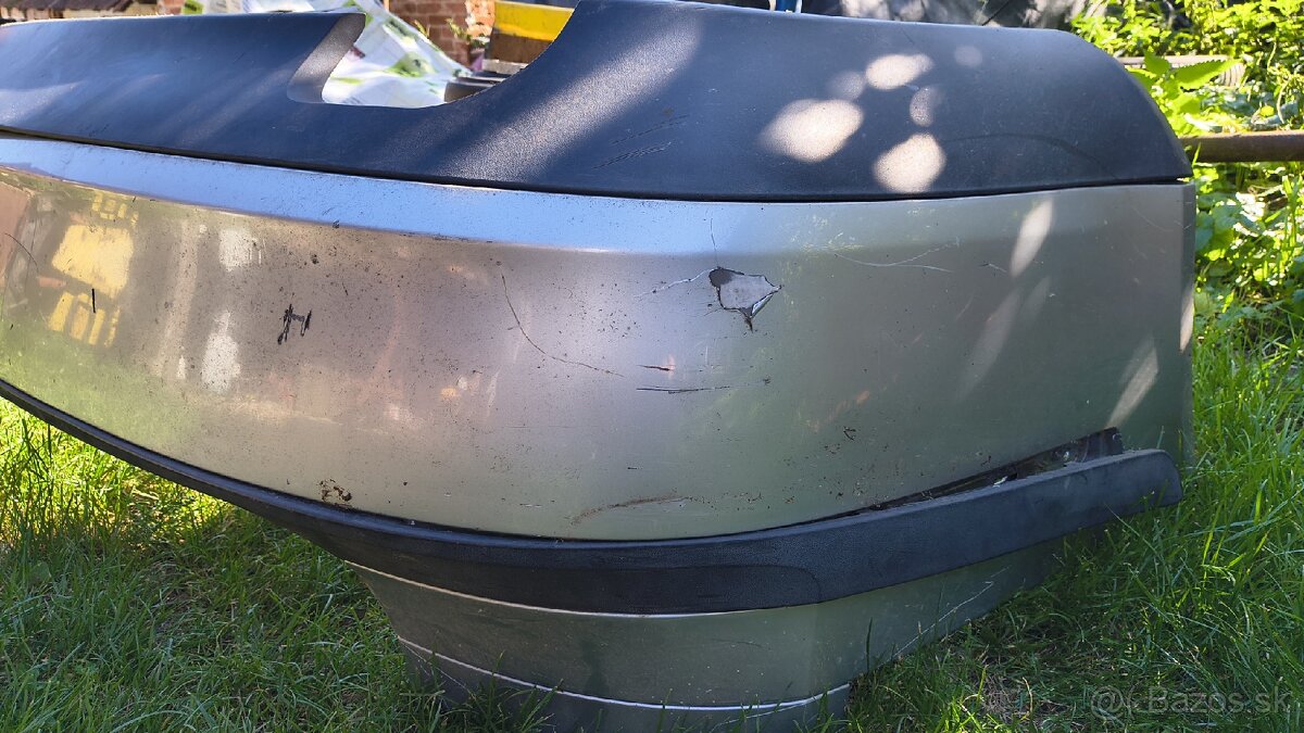 Predám zadný nárazník škoda Octavia 2 - 2