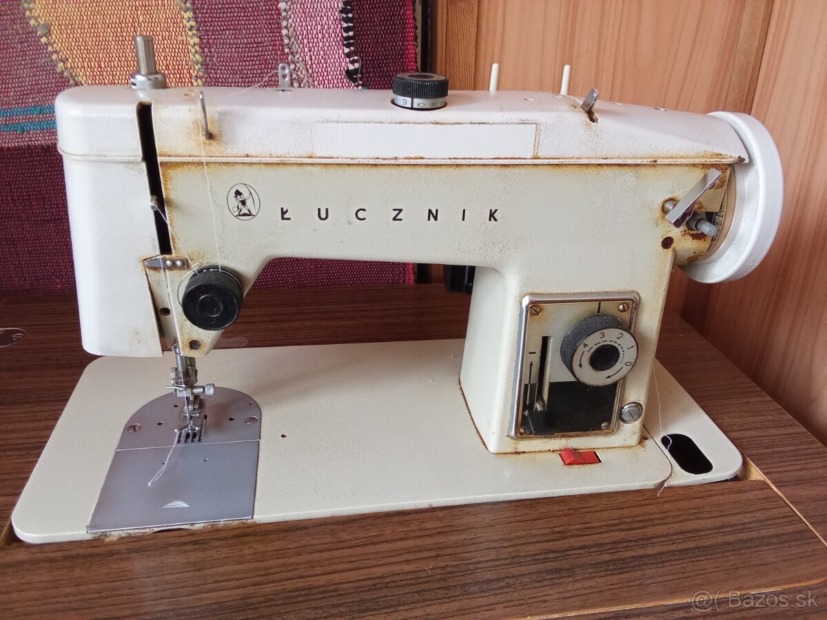 Skrinkovy šijaci stroj - 2