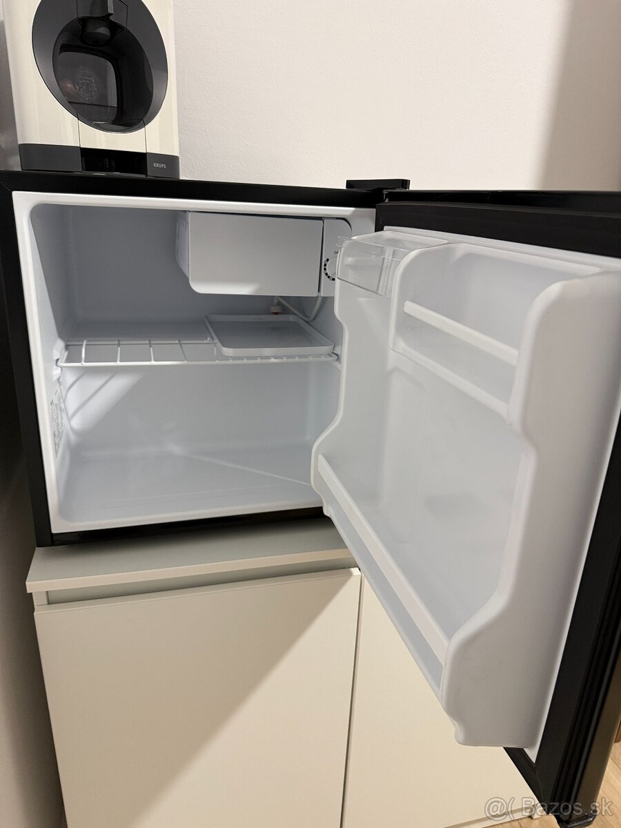 Predám mini chladničku Comfee - 2