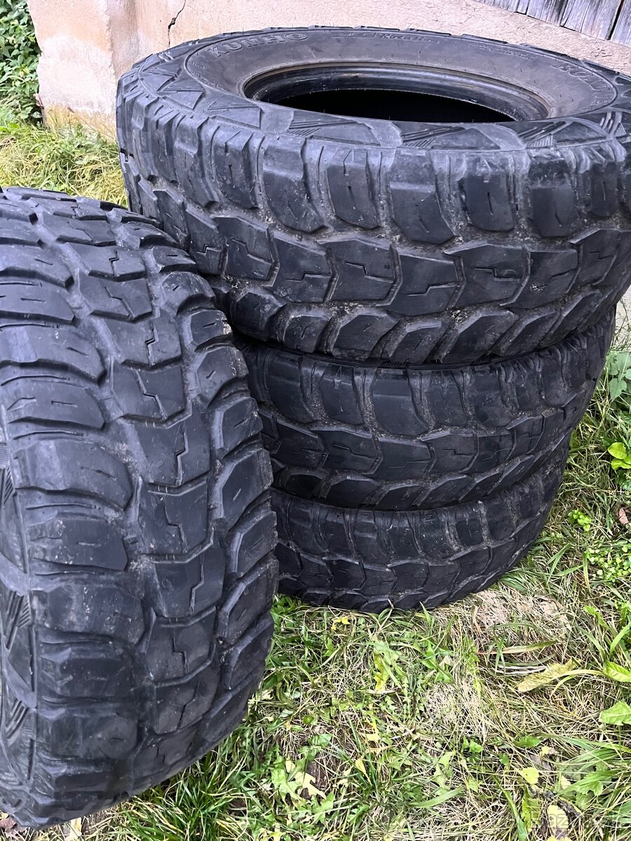 Kumho venture MT 285/75 r16 - 2