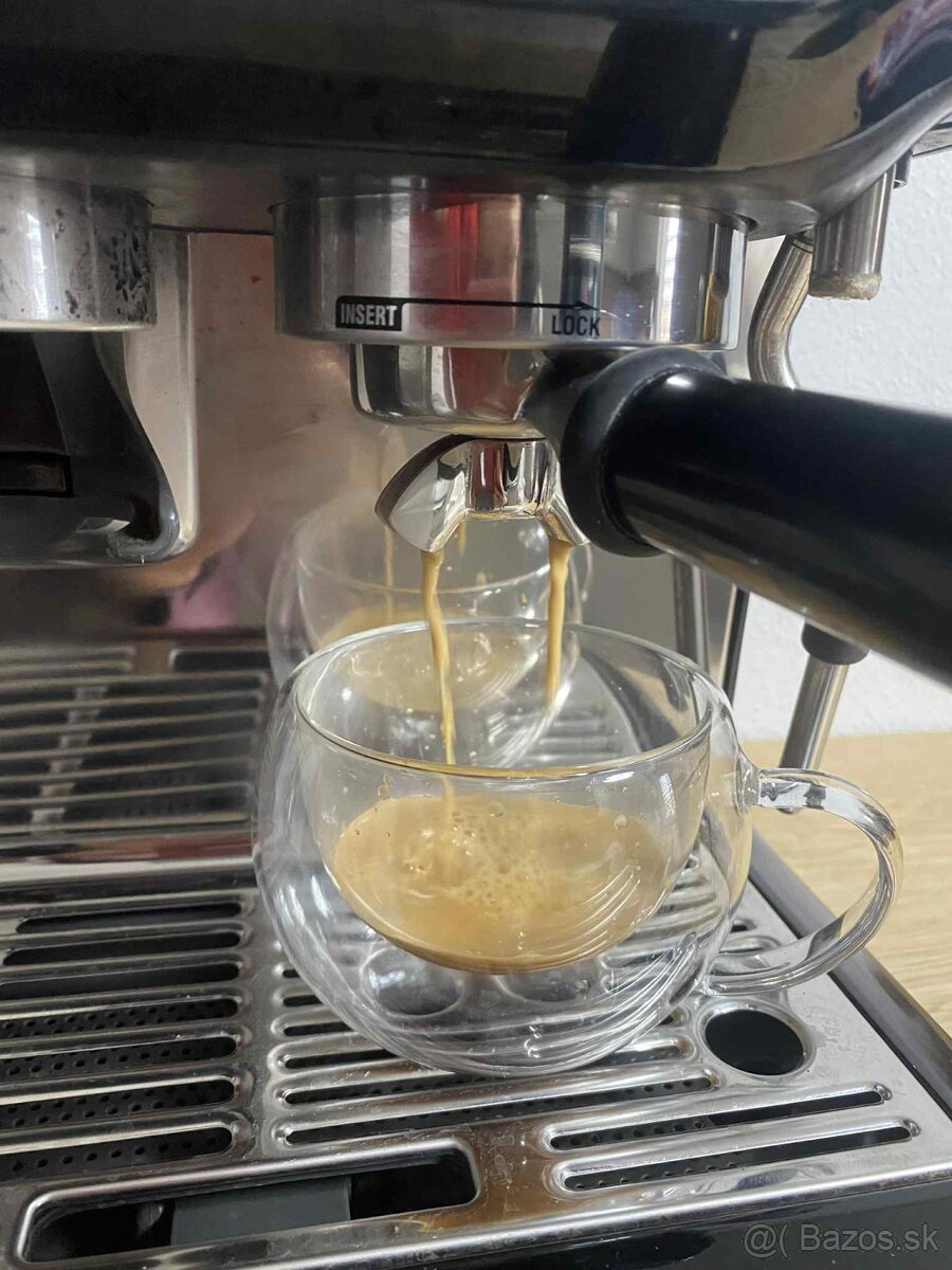 Predám kávovar sage bes875bks - 2