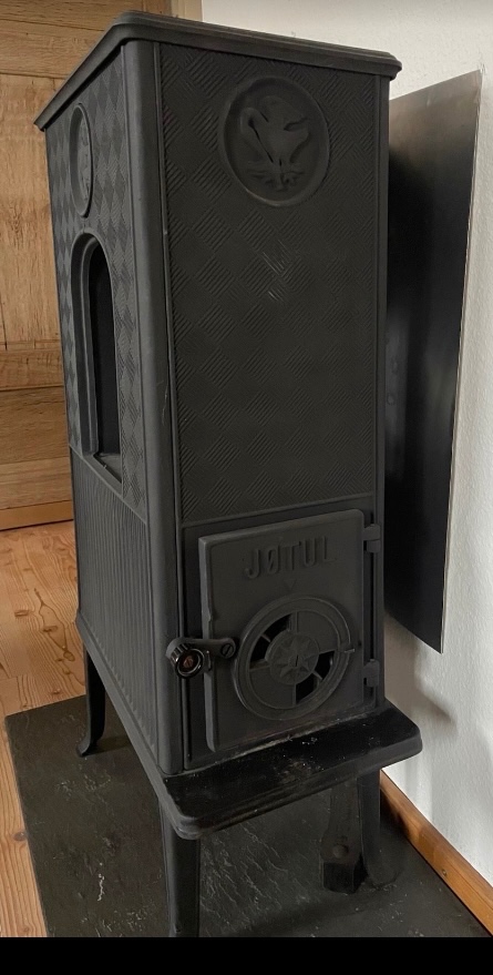 Liatinové kachle JØTUL 606 - 2