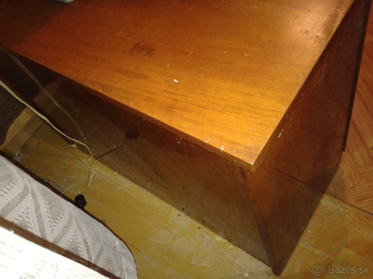 Predám šijací stroj - 2