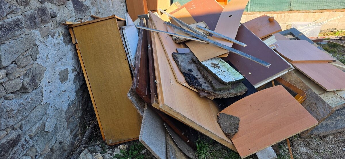 Drevený odpad,drevo - 2