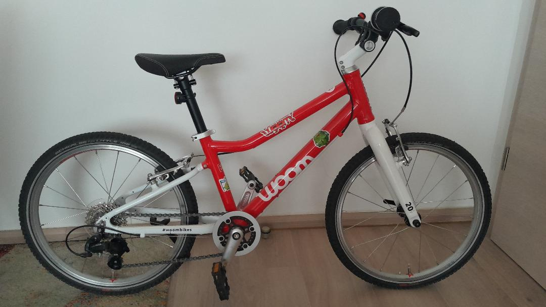 Woom 4 červený - 20 palc. - 2