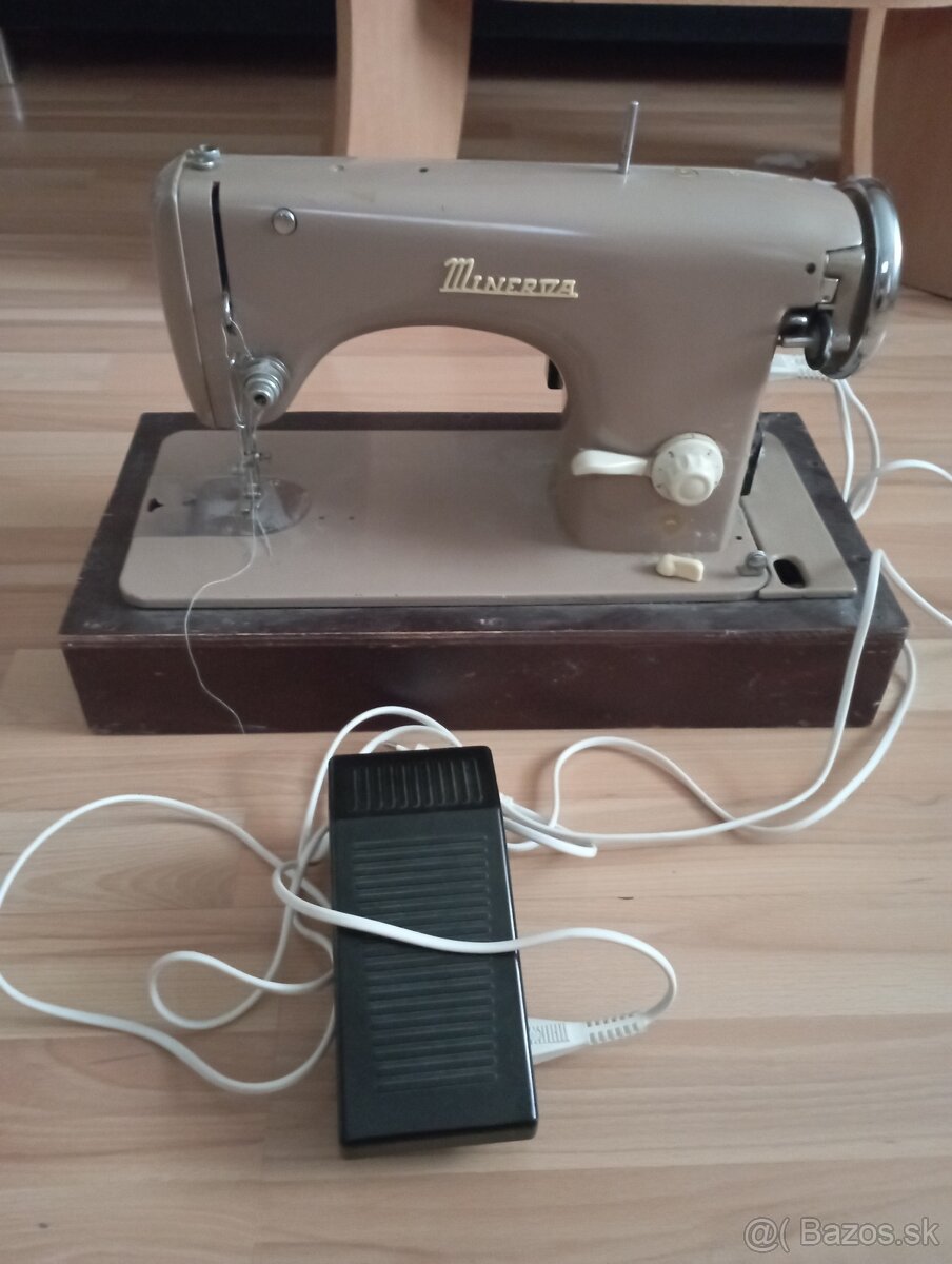 Šijací stroj Minerva - 2