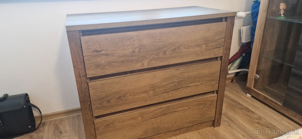 KOMODA, SPÁLŇA, VITRÍNKA, OBÝVAČKA - 2