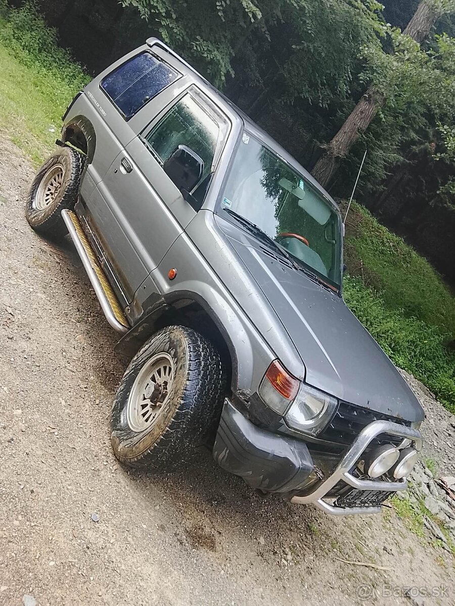 Mitsubishi Pajero 2.5 - 2