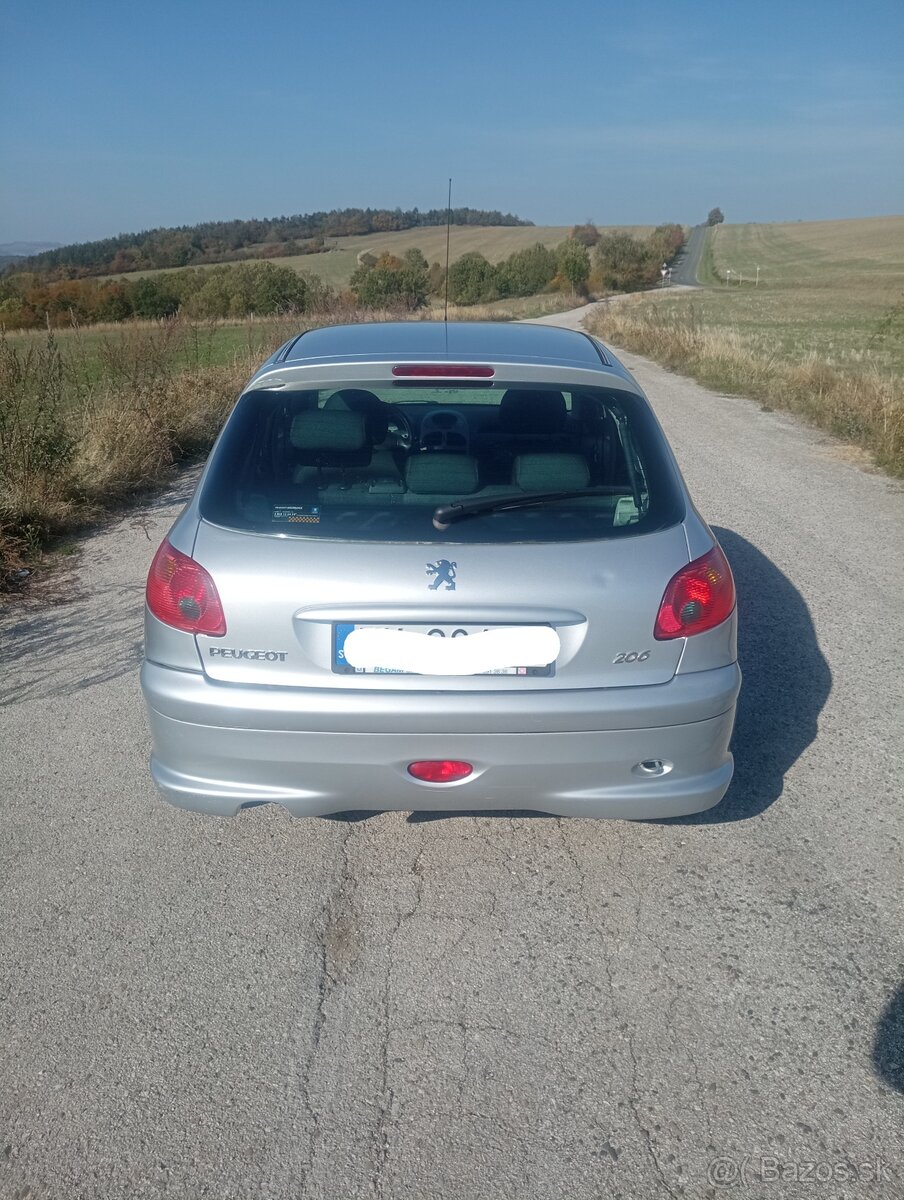 Peugeot 206 1.4i - 2