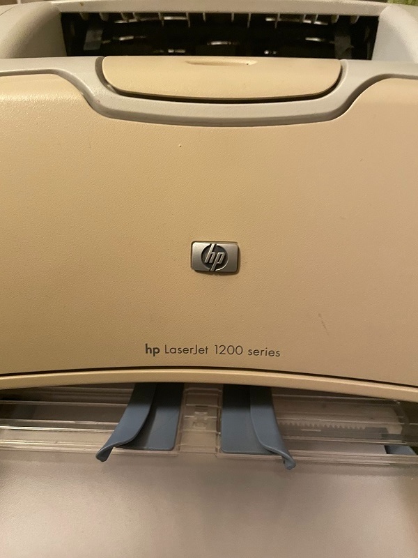 tlačiareň HP 1200 - 2