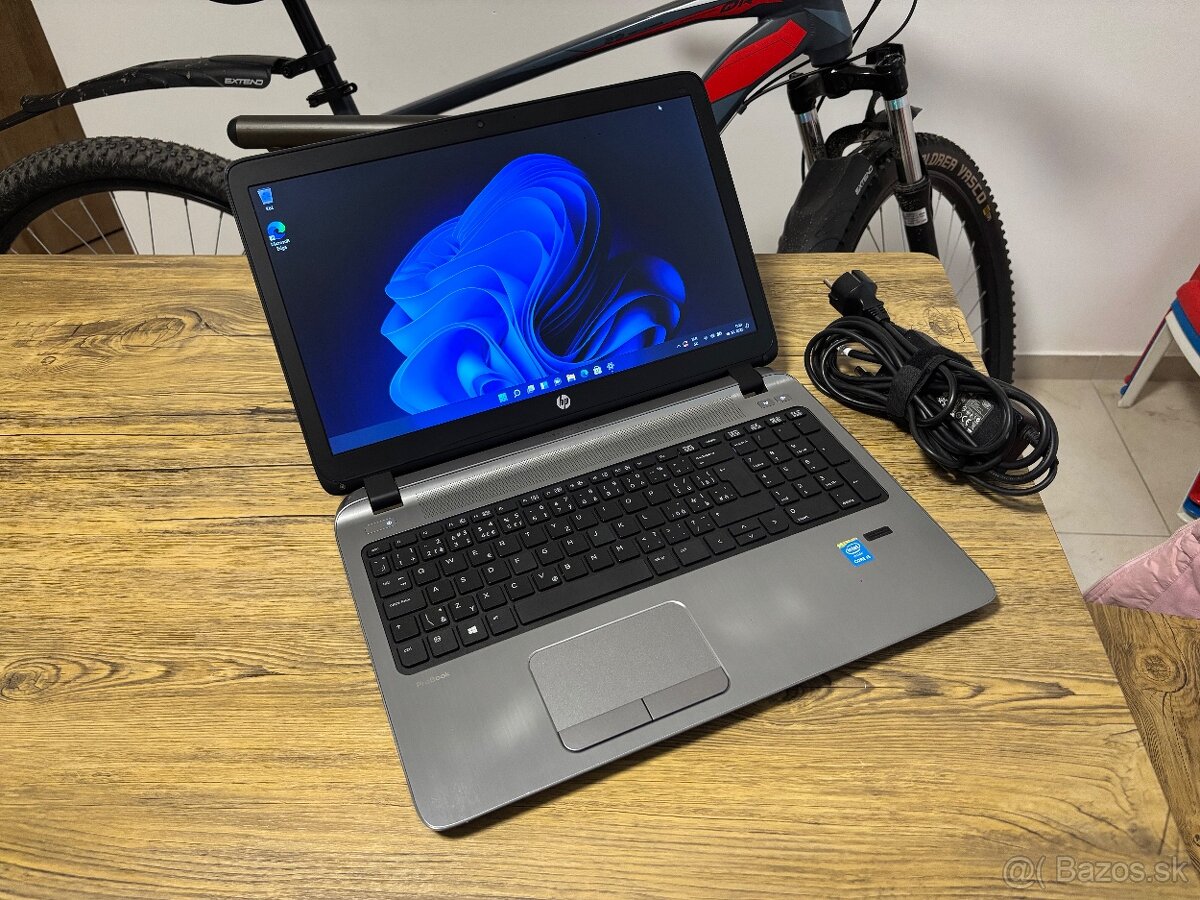 15.6"/HP Notebook/8GB RAM DDR3/512GB SSD/Intel HD 2GB - 2