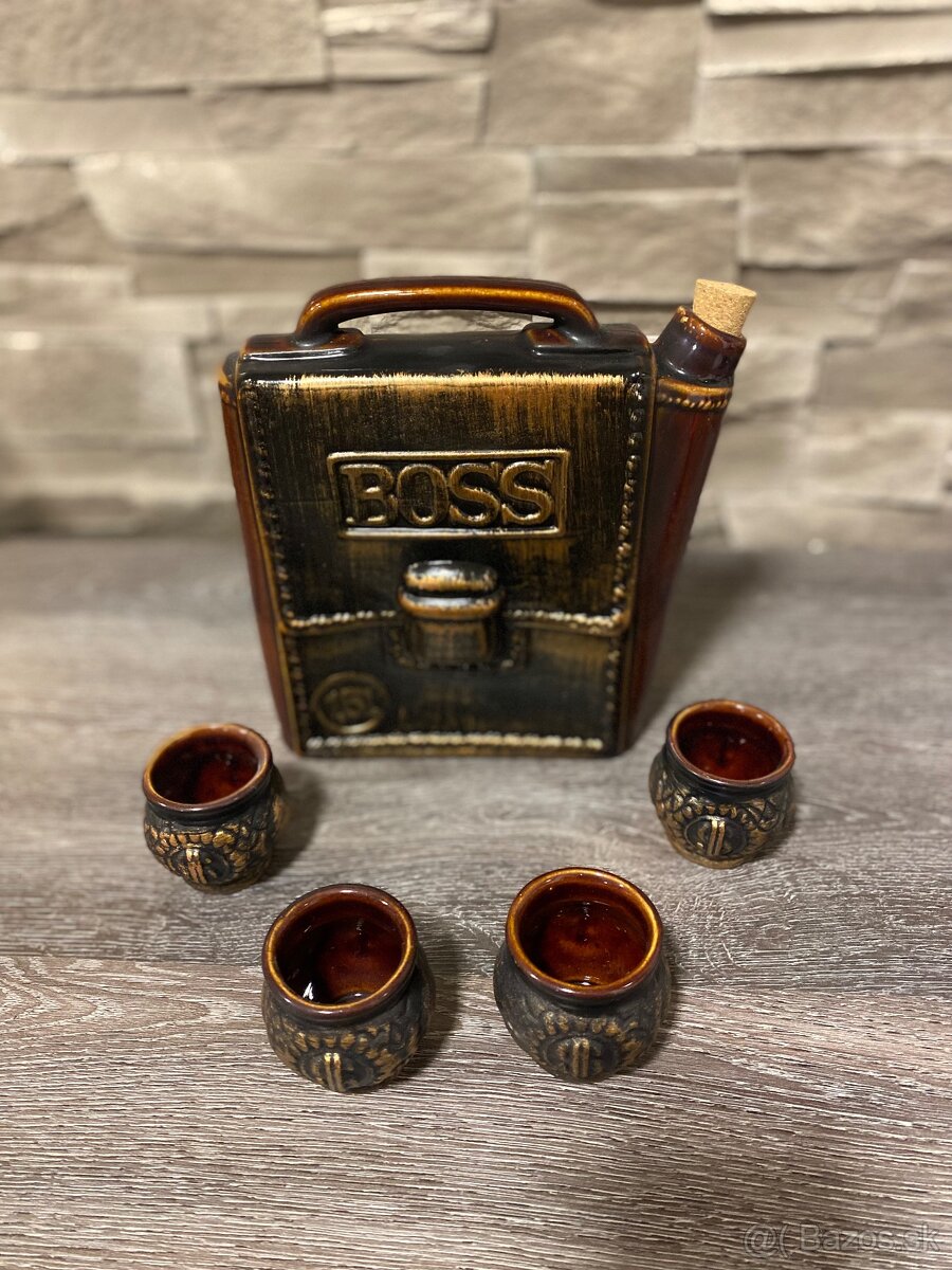 KERAMICKÁ FĽAŠA „BOSS“ + 4 POHÁRIKY - 2