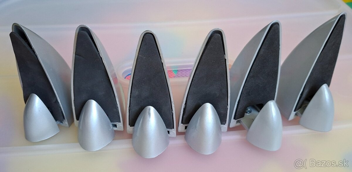 Veľké tukano, konzola na police - 2