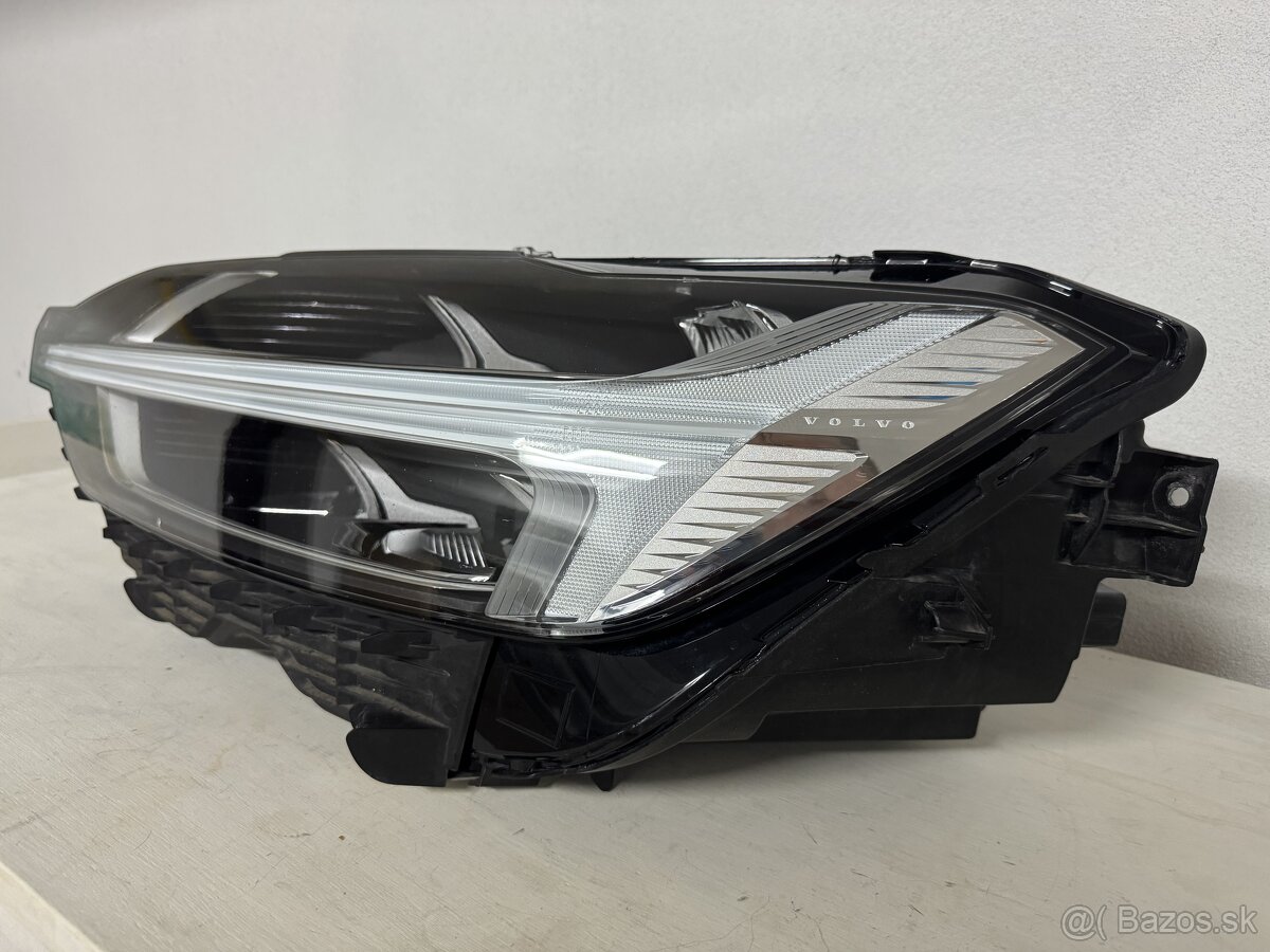 Volvo Headlamp LED FULL LEFT 31420417 - 2