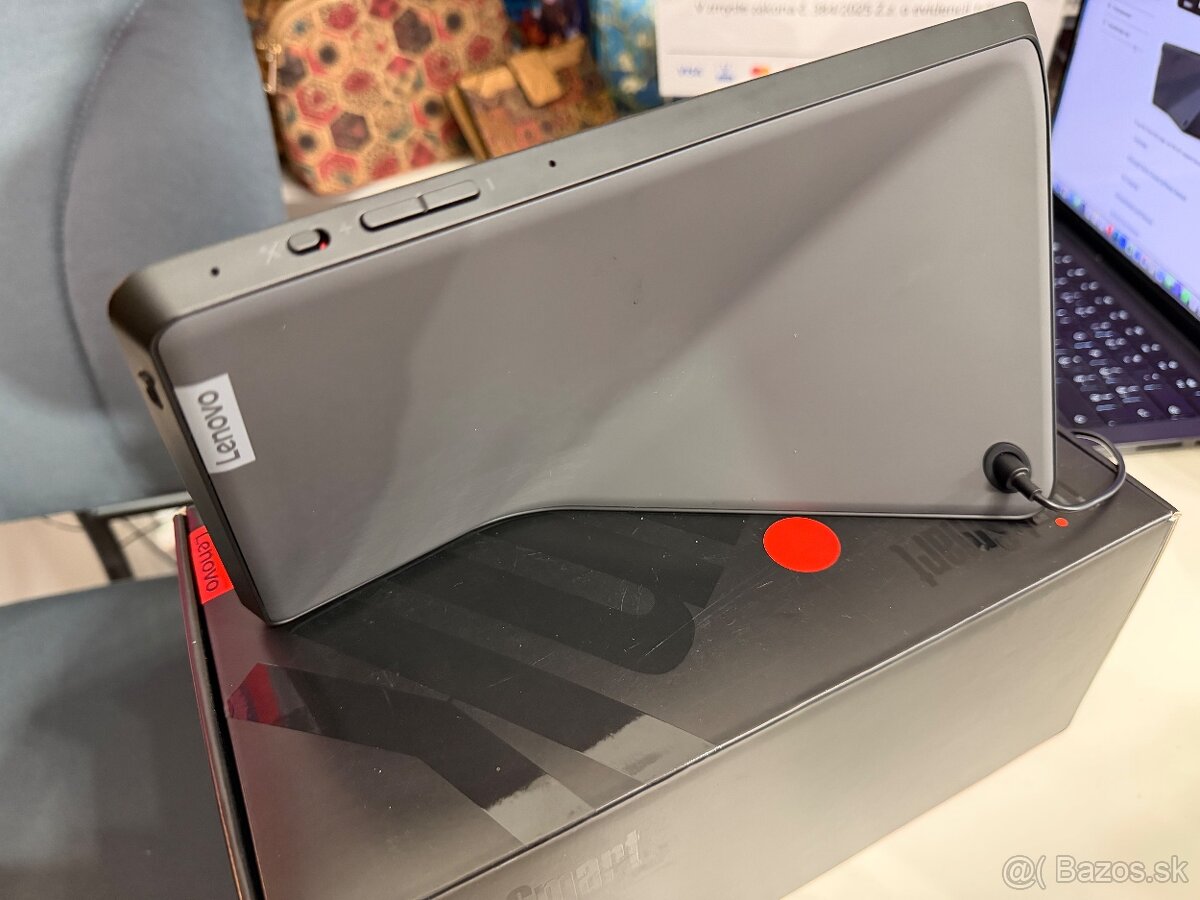 Lenovo ThinkSmart View pre Teams - 2