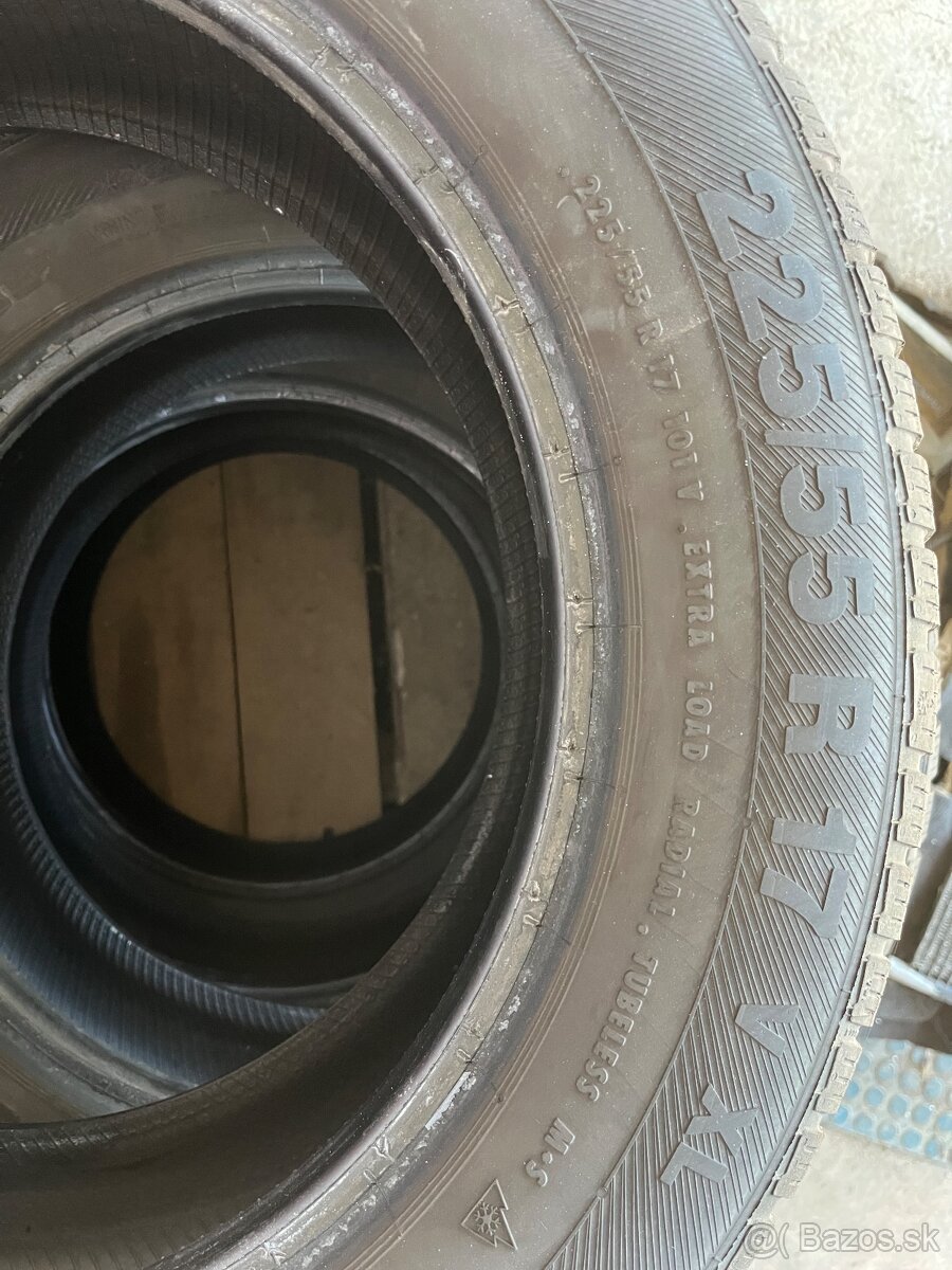 225/55r17 - 2