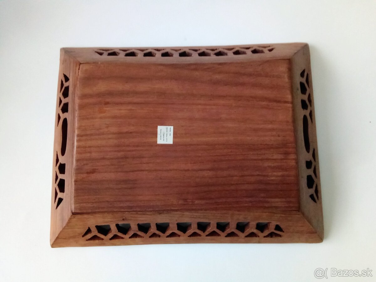 Dřevěný, vyřezávaný košík - 2