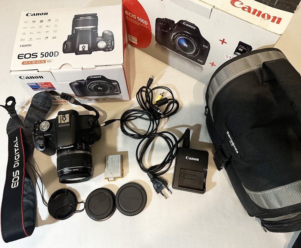 Dig. zrkadlovka Canon Eos 500D + objektív a príslušenstvo - 2