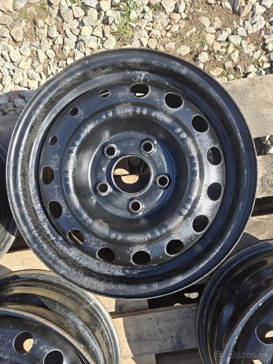 Original plechove disky KIA R15 - 2