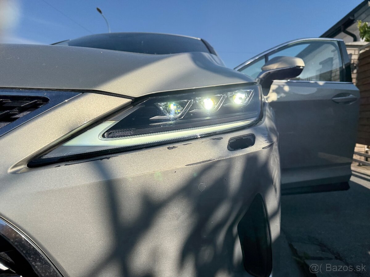 svetlomet lexus - 2