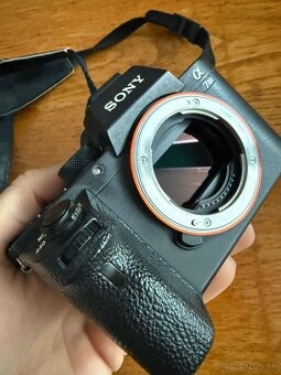 Sony A7R ii + prislusenstvo - 2