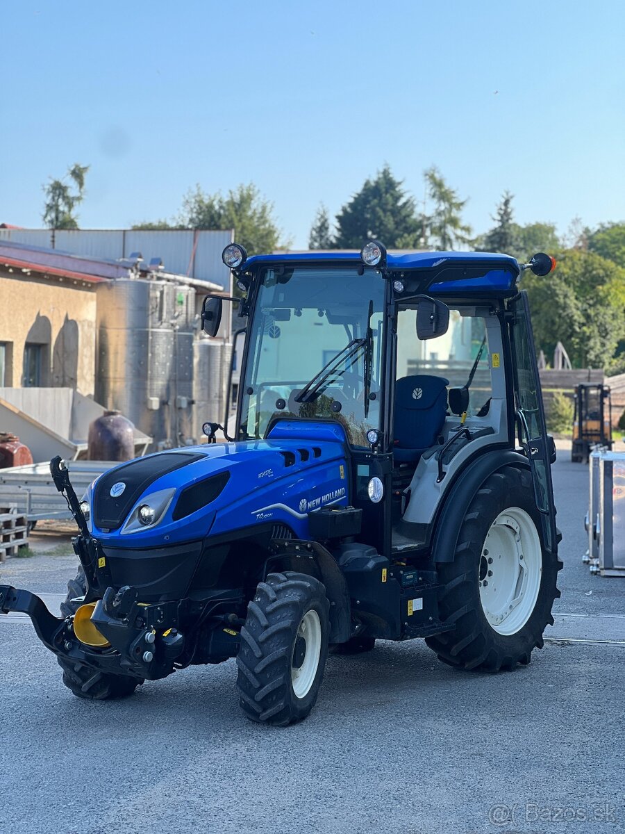 TRAKTOR NEW HOLLAND T4.100N - 2