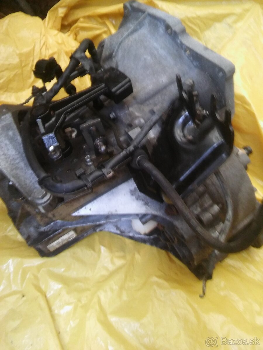 Rozpredam na diely Ford Focuc C-max 1,6 TDCi,66kw - 2