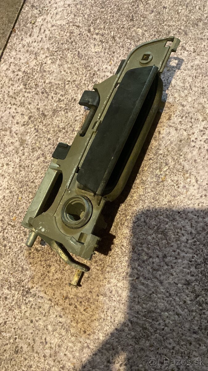 Bmw e36 sedan klučka dverí - 2