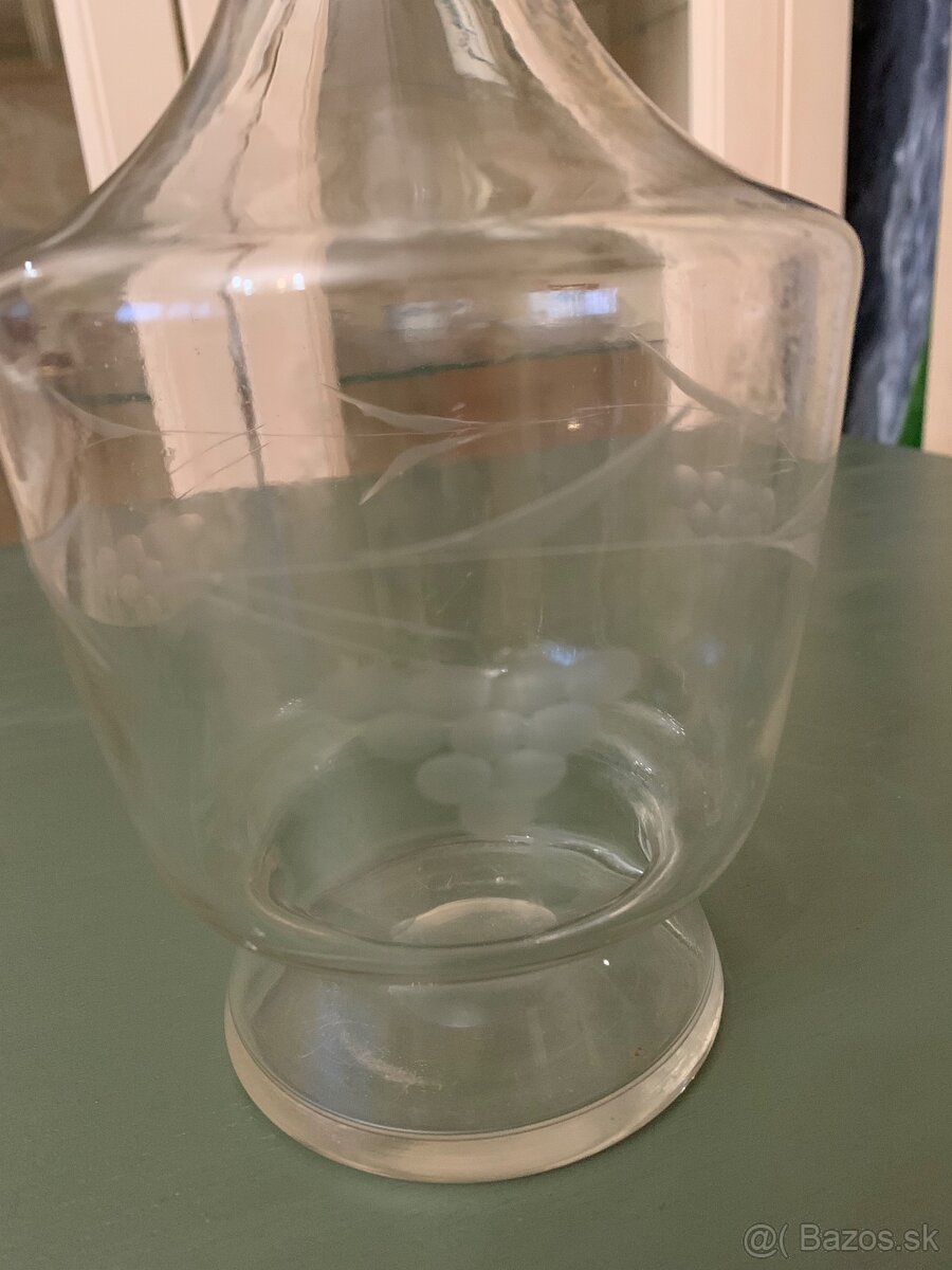 Stará sklenená karafa, fľaša s výbrusom - 2