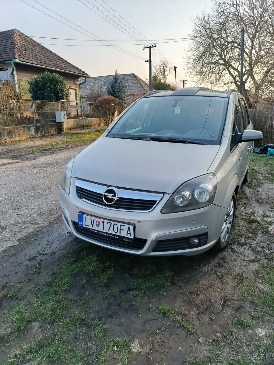 Predam Opel Zafira - 2