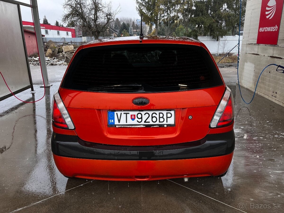 KIA Rio 1.4 benzín - 2