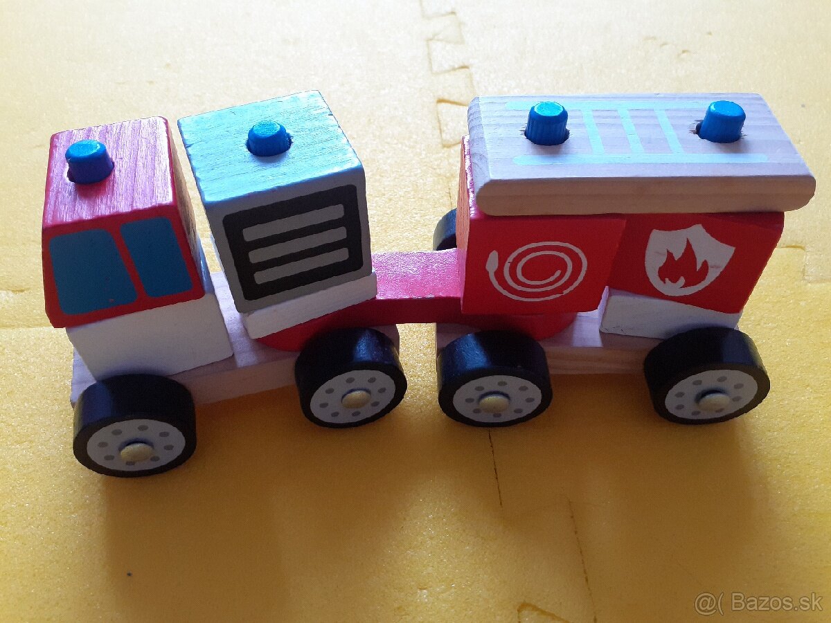 Drevené hasičské auto - 2