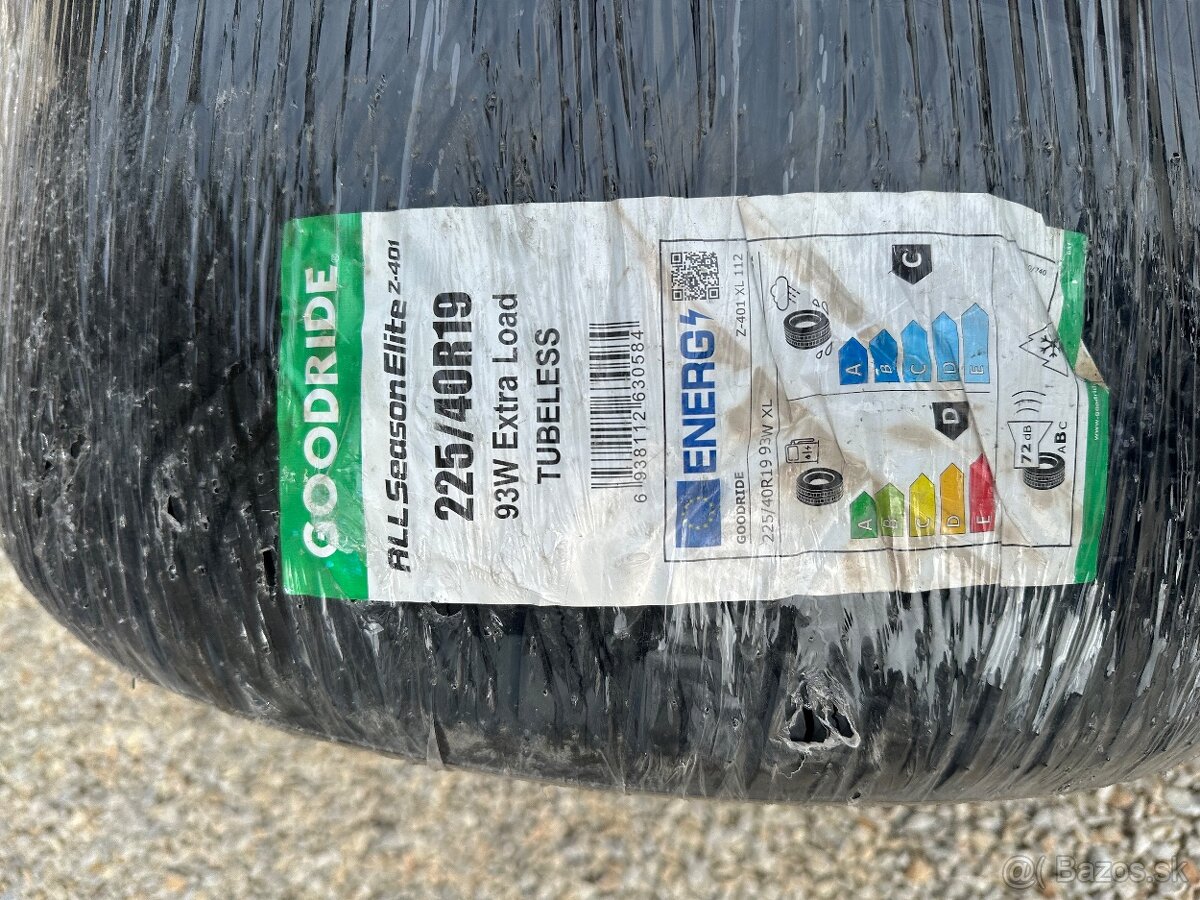 Celoročné 225/40 R19 Goodride - 2
