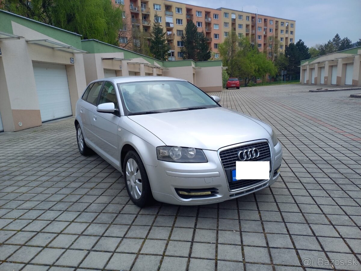 Audi A3 Sportback 1.6 i,75Kw(105Ps) EXCLUSIVE - 2