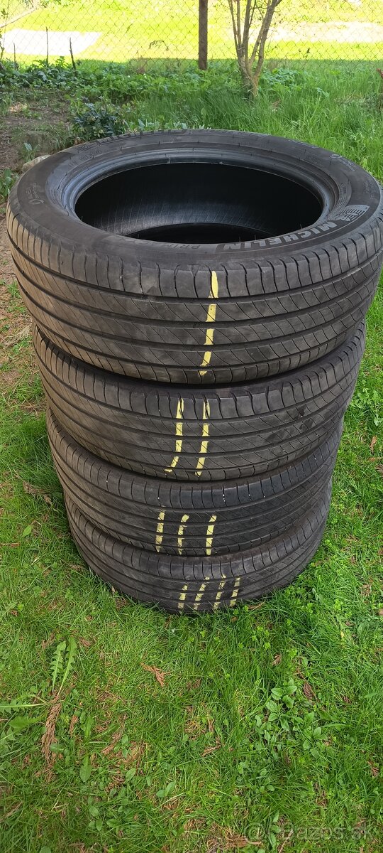 Letné 4 kusy 215/55 R17 - 2