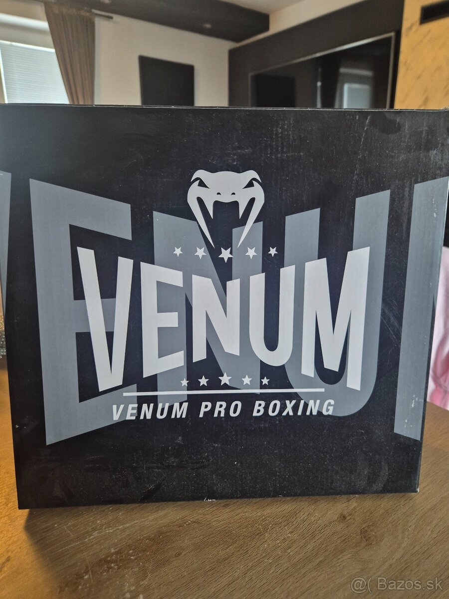 Predam topánky Venum - 2